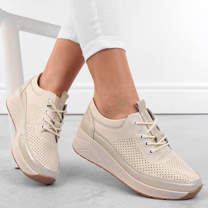 Sportschuhe aus Leder für Damen, beige Keilsneaker Artiker 54C1744 1