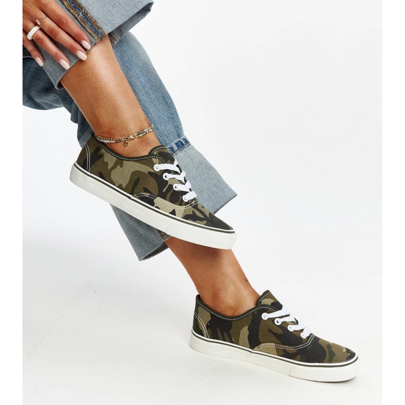 Erla grüne Militärsneaker 1