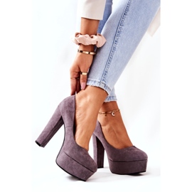 Sweet Shoes Wildleder -Frauenpumpen auf grauer Plattform 3