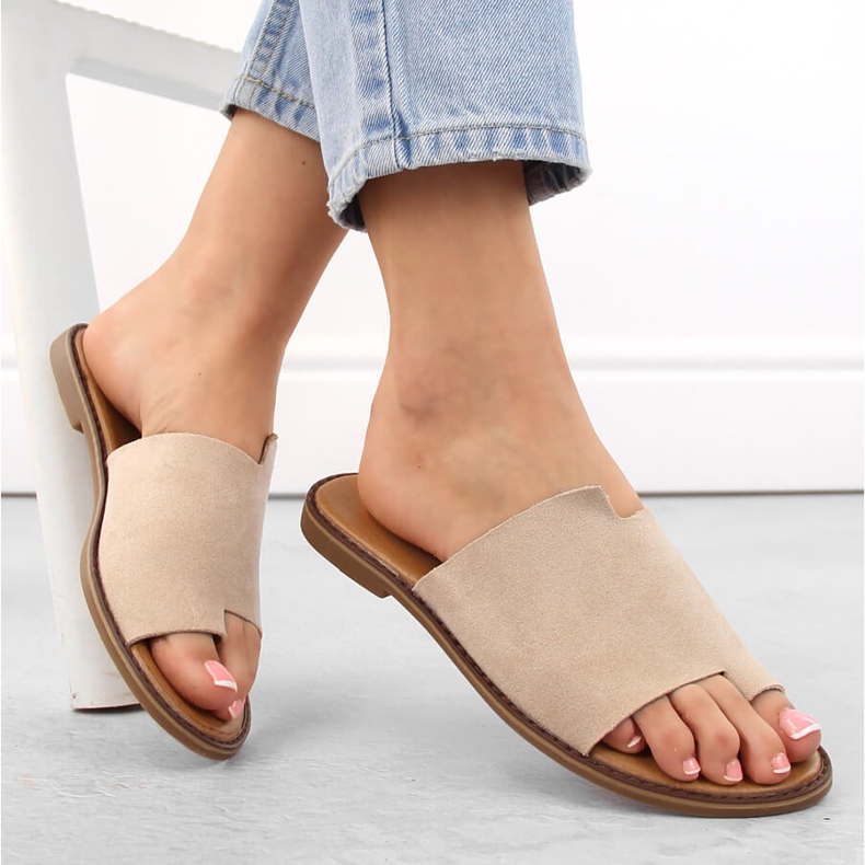 Damen-Flip-Flops aus beigem Wildleder eVento 4586 1