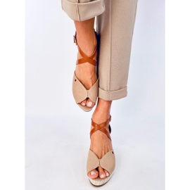 Berna Khaki Keilsandalen mit offener Spitze beige 1