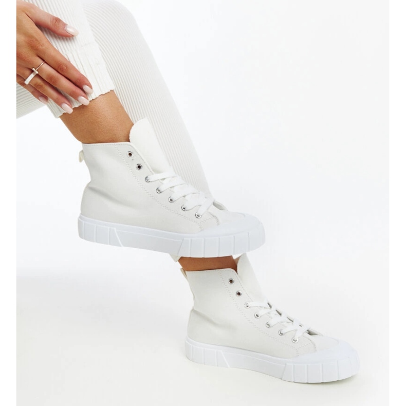 Vinka weiße High-Top-Sneaker 1