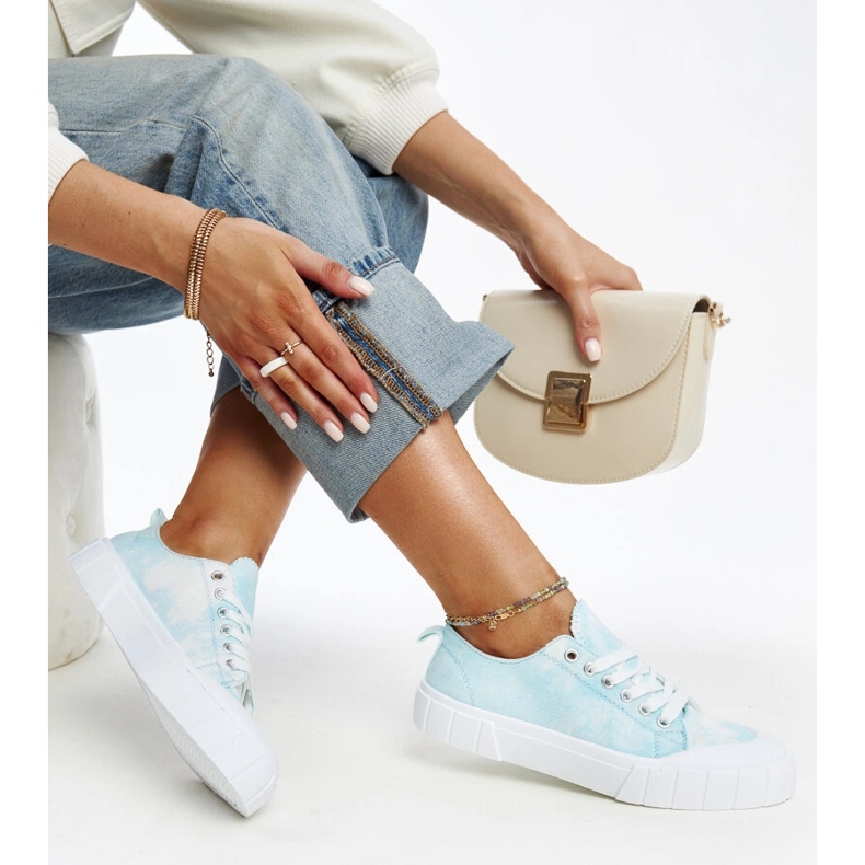 Blaue Stoffsneaker von Jerina 1