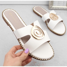 Weiße Damen-Flip-Flops mit niedrigem Absatz Potocki 08302 1