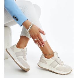 Graue Ledersneaker von Nahas 1