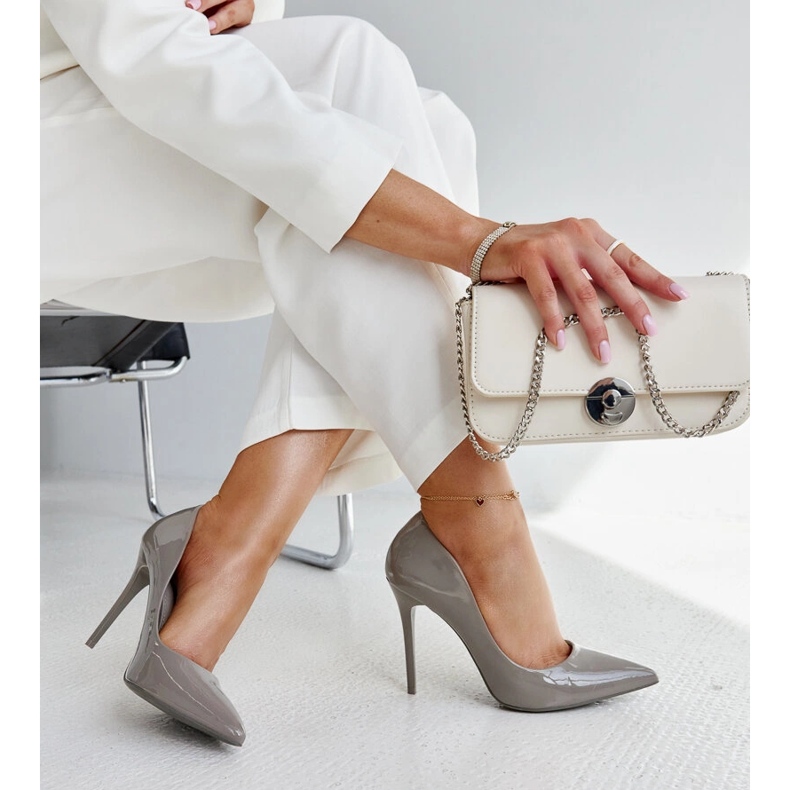 Dunkelgraue Lack-Stilettos mit Jadoin-Ledereinsatz 2