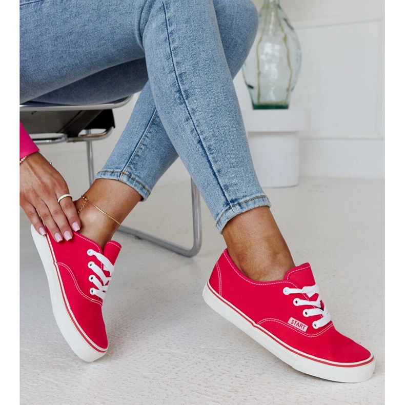 Dunkelrosa klassische Erla-Sneaker 1