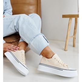 Hellbeige Sneaker mit dicker Bahira-Sohle 1