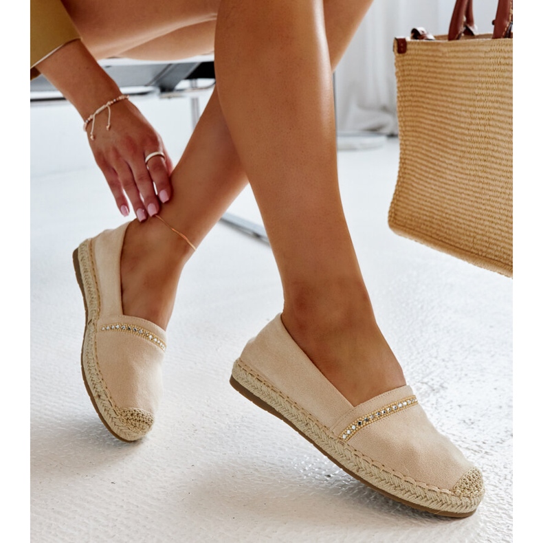 Hellbeige Espadrilles mit Abia-Strasssteinen 1