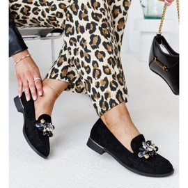 Schwarze Mokassins mit Dahera-Dekorationen 1