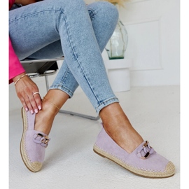 Lila Espadrilles mit Kette von Radwana violett 1