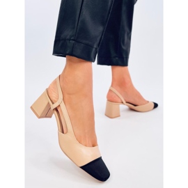 Chanelkikikiki Beige Sandaletten mit hohen Absätzen 2