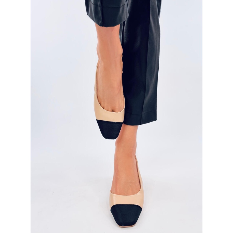 Chanelkikikiki Beige Sandaletten mit hohen Absätzen 1