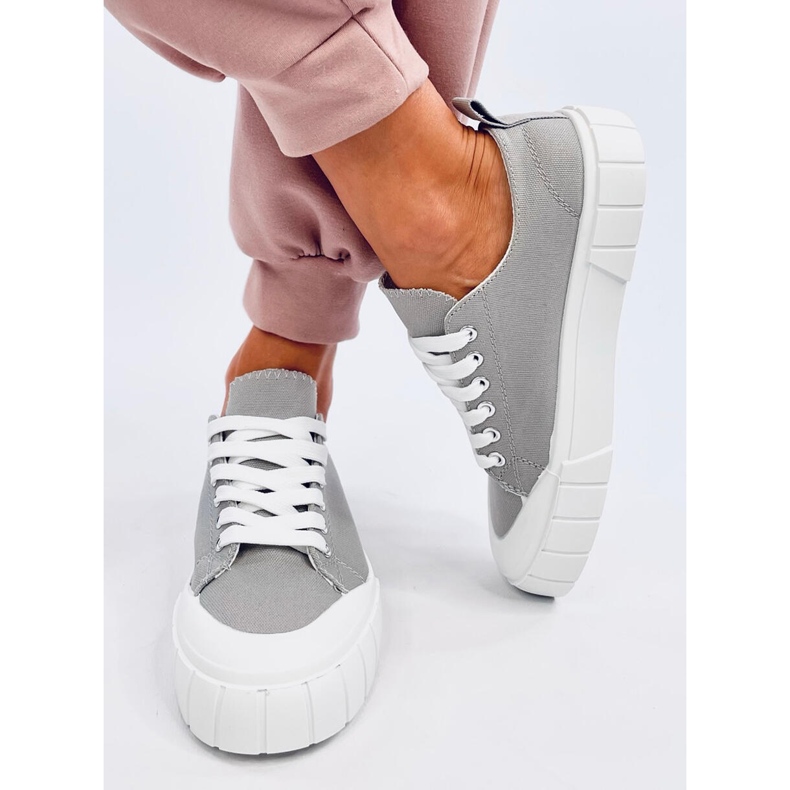 Consen Graue Damen-Sneaker 2