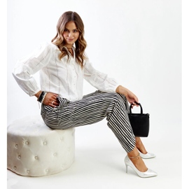Silbermetallic-High-Heels mit Paume-Ledereinsatz 2