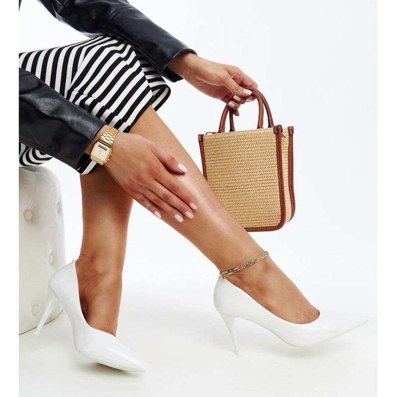 Weiße Lack-Stilettos mit Alsacea-Ledereinsatz 1