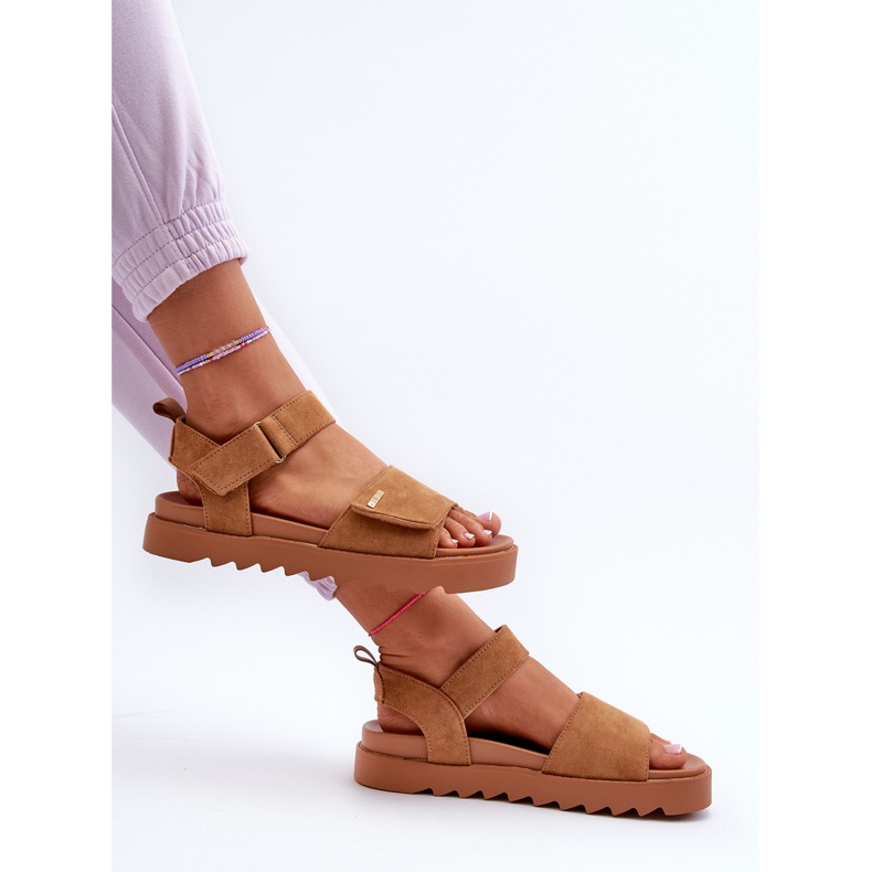 Wildledersandalen für Damen auf der Big Star-Plattform NN274705 Braun 1