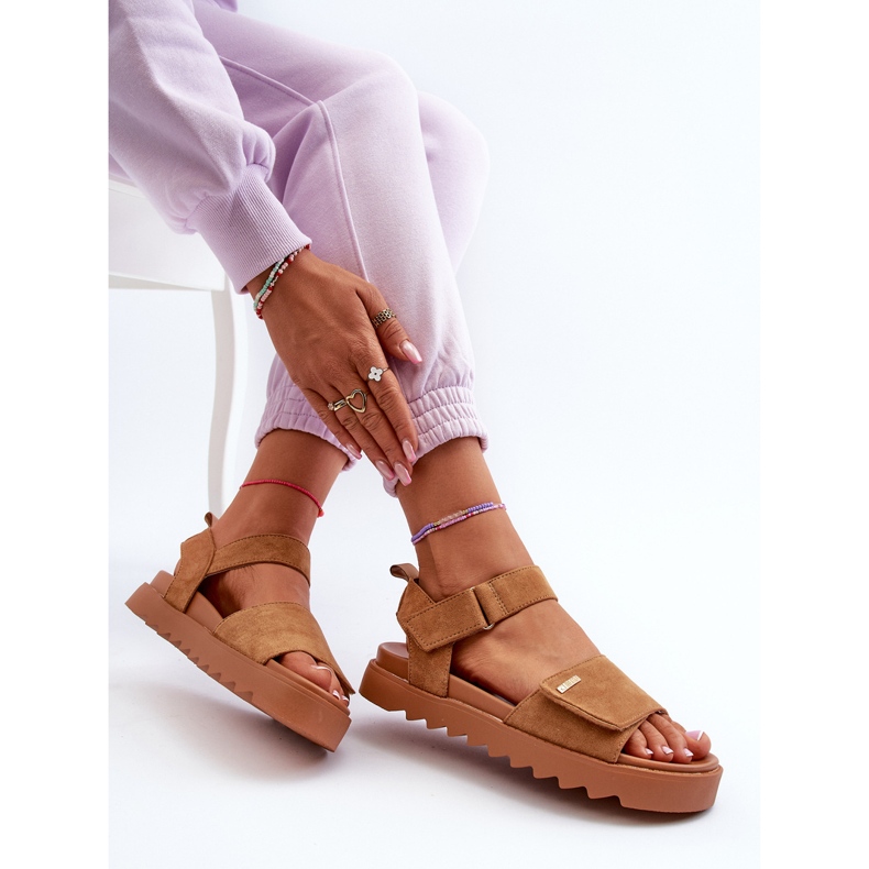Wildledersandalen für Damen auf der Big Star-Plattform NN274705 Braun 2