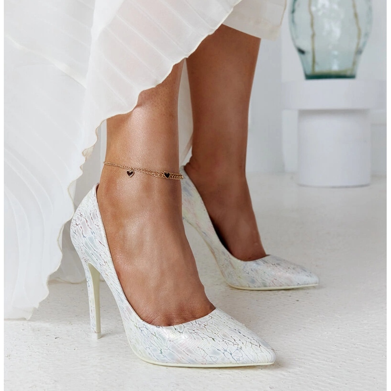 Silbermetallic-High-Heels mit Serranillos-Ledereinsatz silber- 1