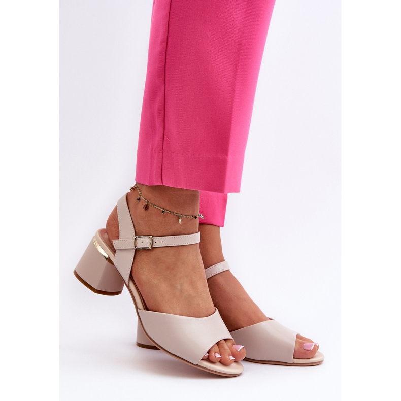 Damen-Sandalen mit niedrigem Absatz aus Öko-Leder Sergio Leone SK876 Hellgrau 2