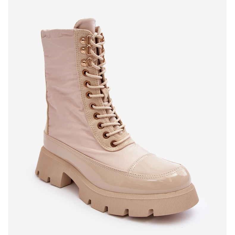 Beige isolierte Arbeiterstiefel mit flachem Absatz von Saranema 2