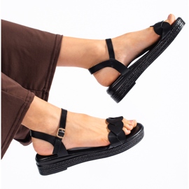 Sabrina Bequeme schwarze Damensandalen 1