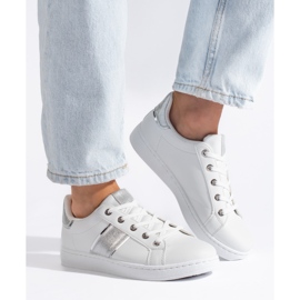 Weiße Sportschuhe für Damen 2