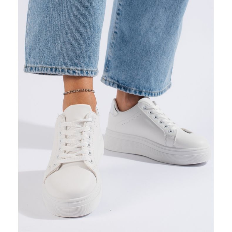 Weiße Damen-Sportschuhe 2