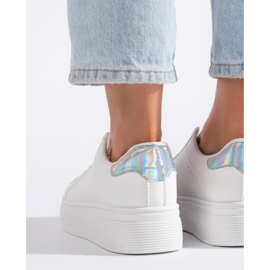 Weiße Damen-Sportschuhe 2