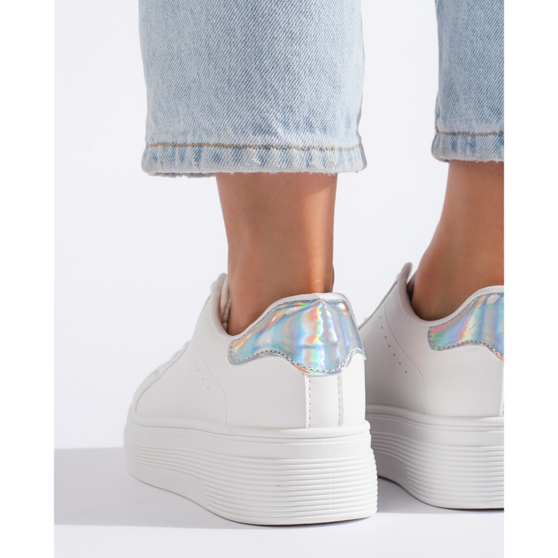 Weiße Damen-Sportschuhe 2