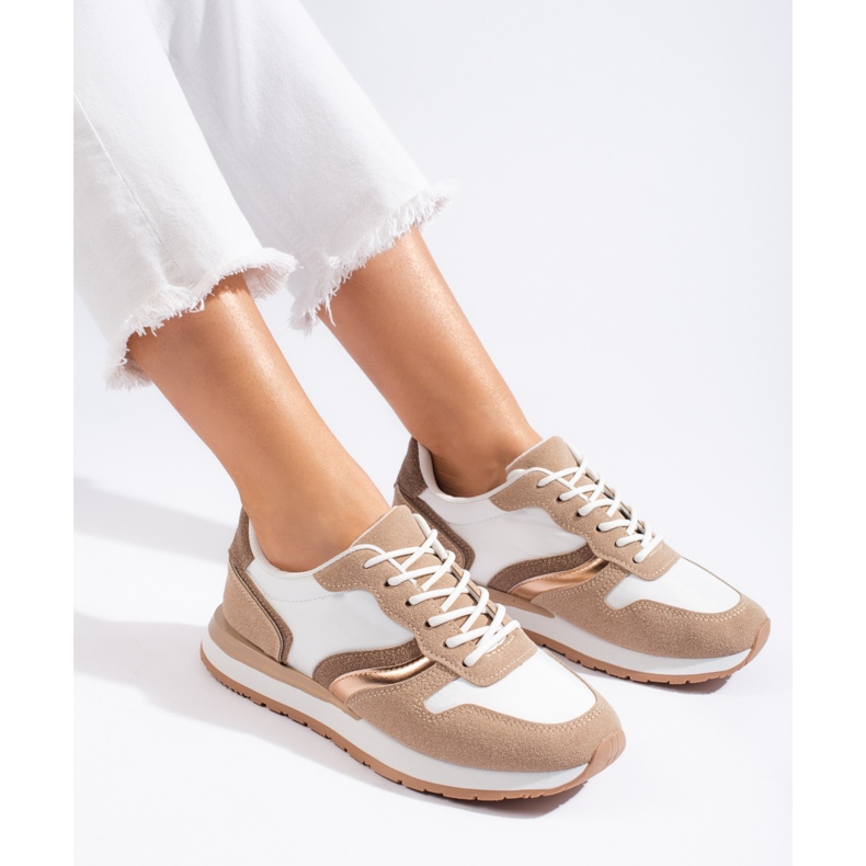 Beigefarbene Damen-Sportschuhe 1