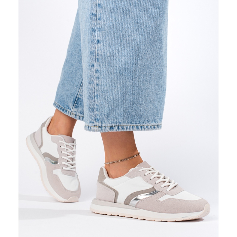 Weiße Sportschuhe für Damen 1