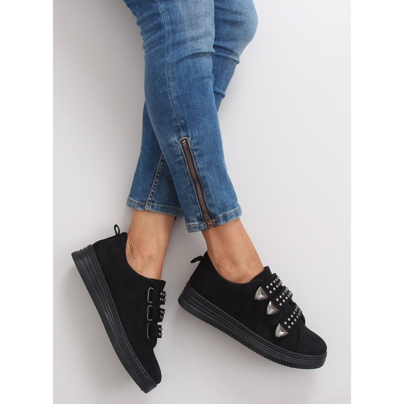 Sneakers mit Nieten 16-582 Schwarz 2