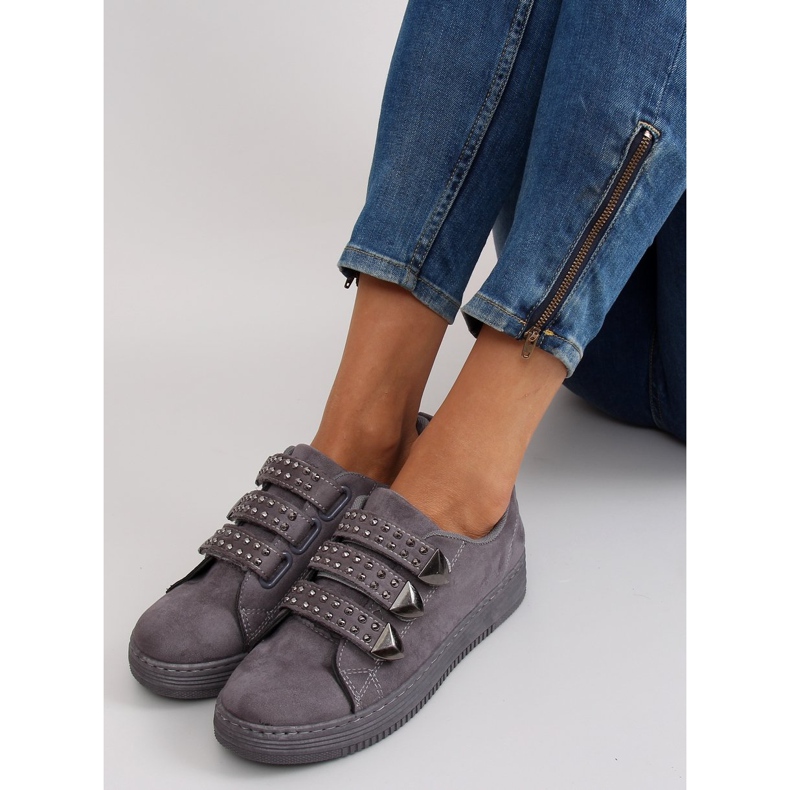 Turnschuhe mit Nieten 16-582 Grau 2