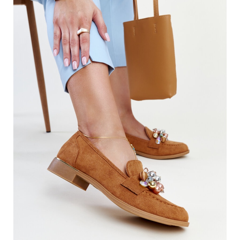 Braune Mokassins mit Dahera-Dekorationen 1