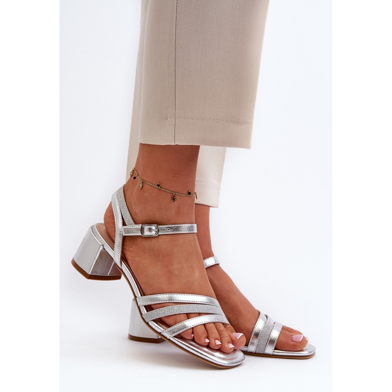 Damen-Sandalen mit niedrigem Absatz aus Öko-Leder Sergio Leone SK046 Silber silber- 2