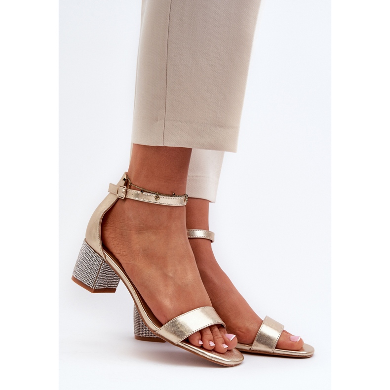 Damensandalen aus Öko-Leder mit verzierten High Heels, Golden Wiatalia 2