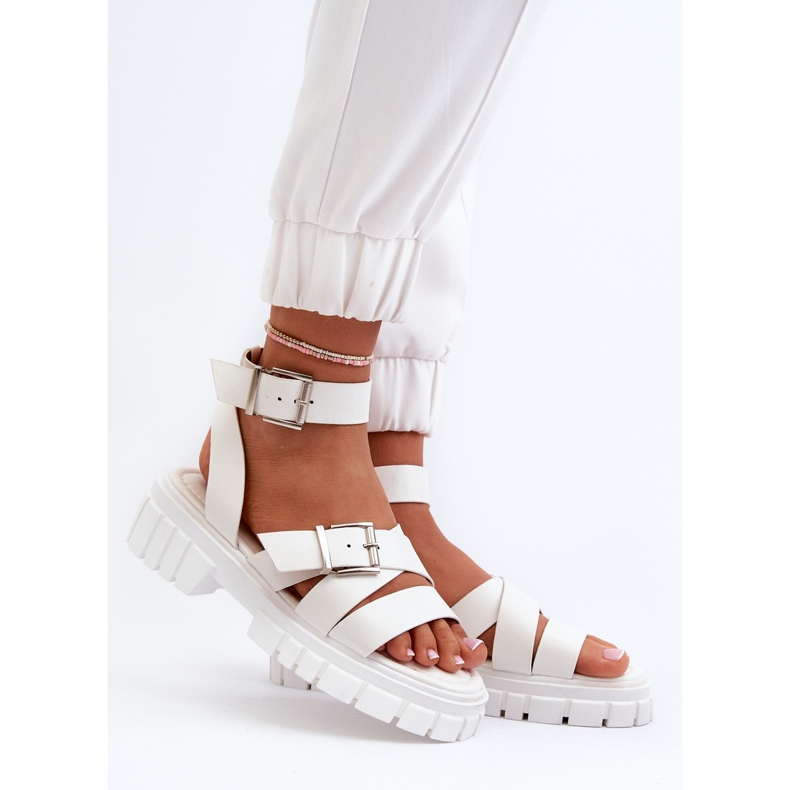 Damensandalen mit Riemen aus Öko-Leder in Weiß von Eladira 2