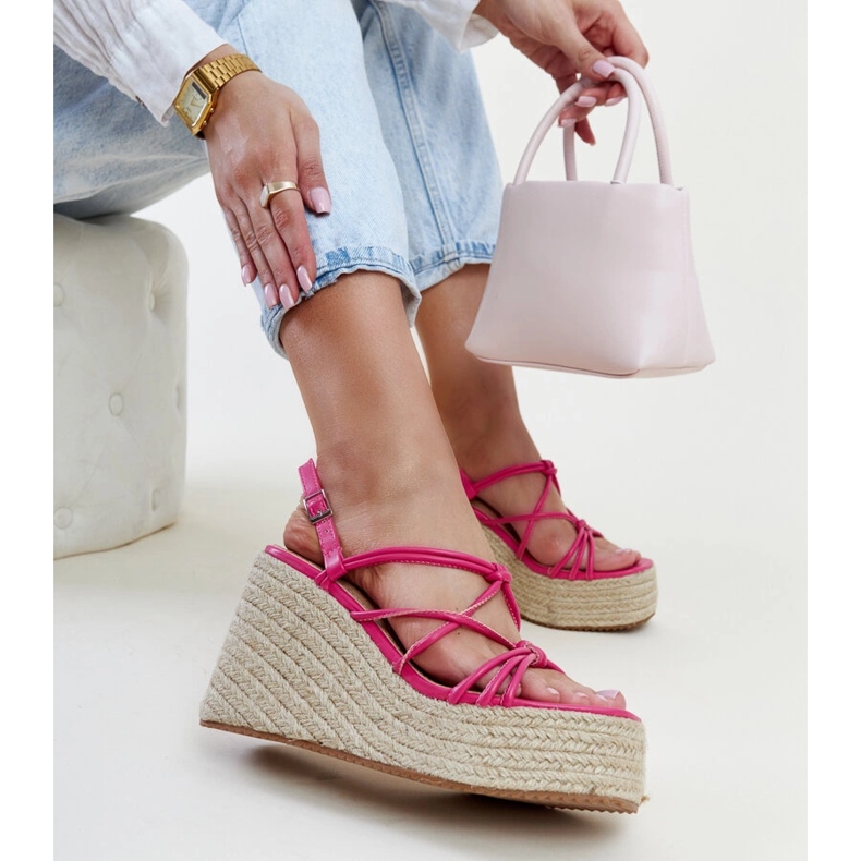 Dunkelrosa Mara-Keilsandalen 1