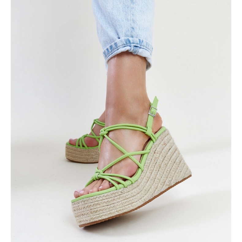 Grüne Mara-Keilsandalen 1