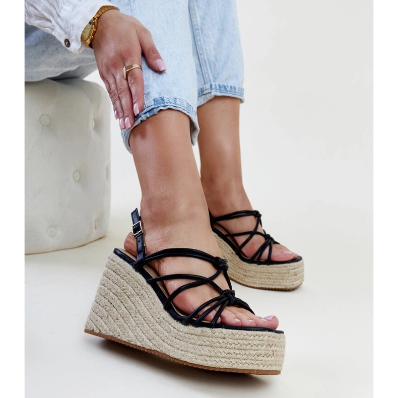 Schwarze Mara-Keilsandalen 1