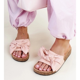 Rosa Flip-Flops mit Korksohle und Petresa-Schleife 2