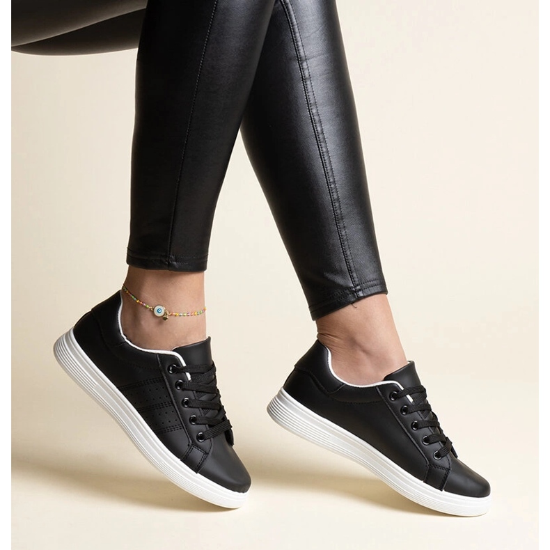 Weiße Öko-Leder-Sneaker von Cathleen 1