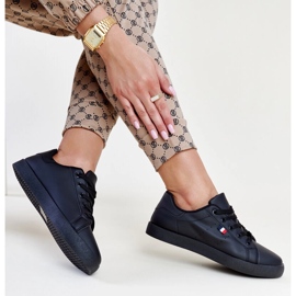 Schwarze Gioya-Sneaker aus Öko-Leder 1