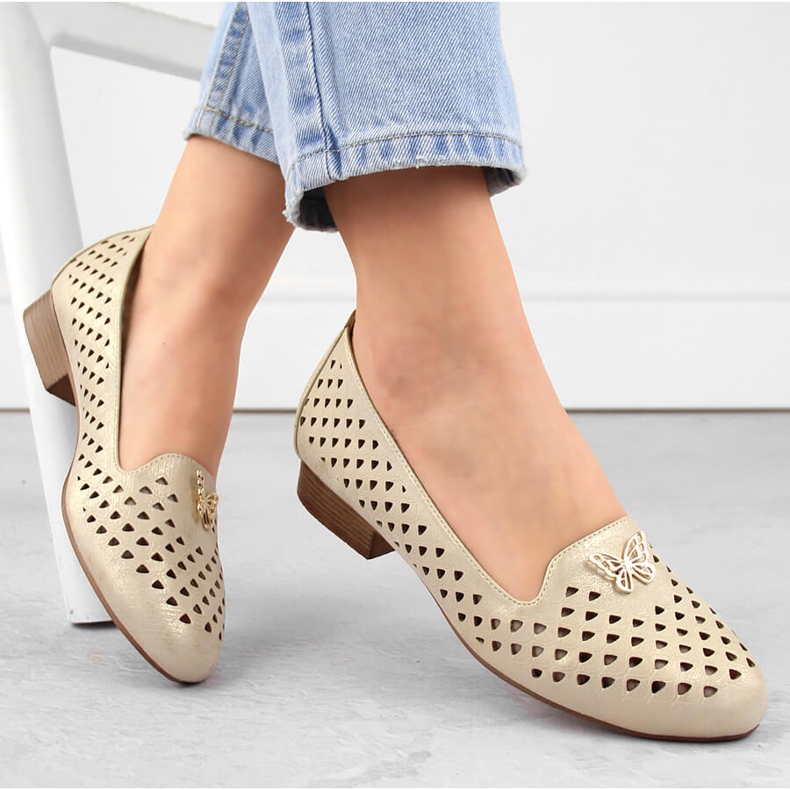 M. DASZYŃSKI Durchbrochene Damenschuhe mit niedrigem Absatz, gold M.Daszyński beige 2