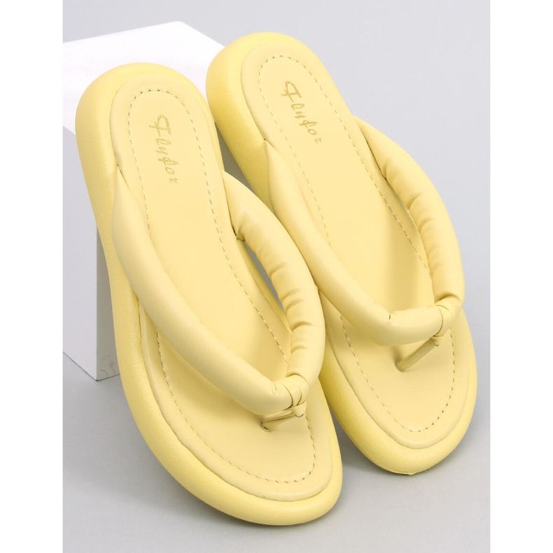 Cliff Yellow Flip-Flops für Damen gelb 1