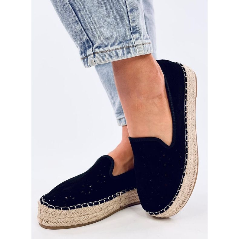Schwarze durchbrochene Espadrilles von Rigois 2