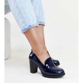 Marineblaue Lackpumps mit hohem Absatz von Licoletta 1