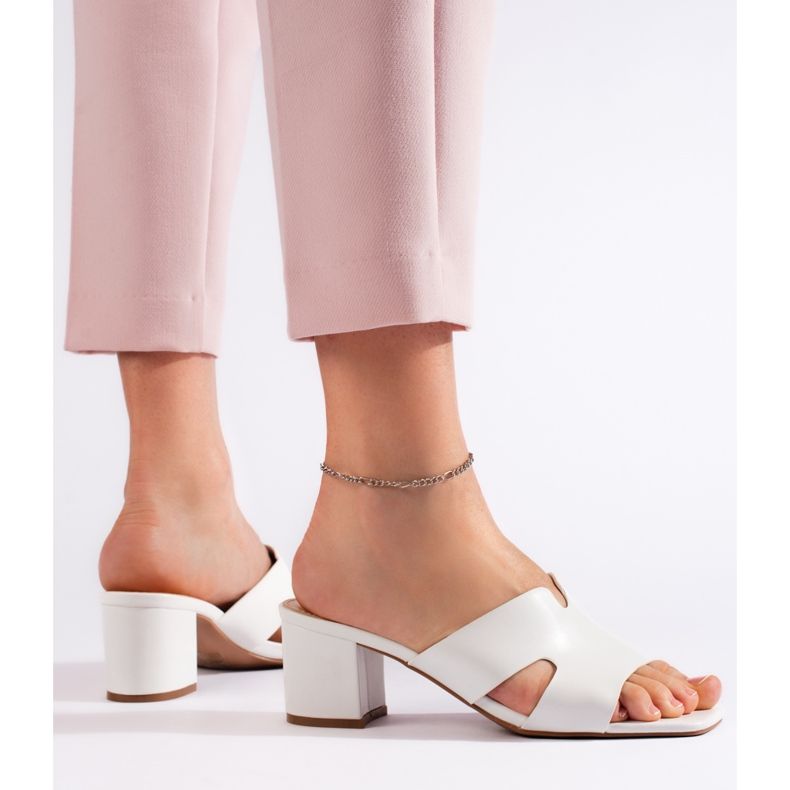 Weiße Damen-Flip-Flops mit hohen Absätzen 2