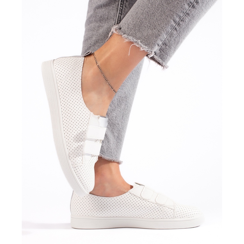 Weiße Damen-Sneaker mit Klettverschluss 1